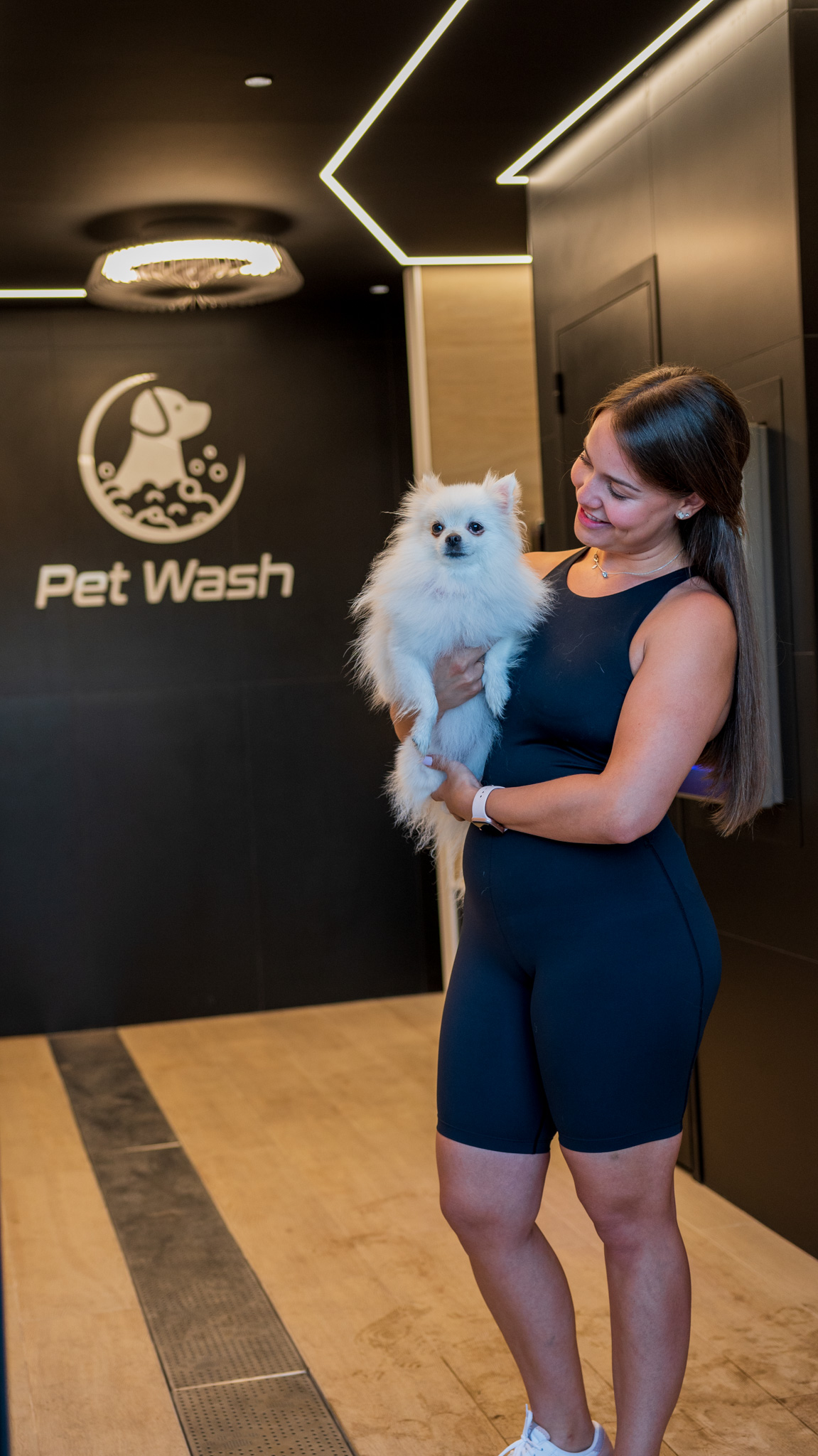 El perro y su dueño, experiencia terminada en TARO Pet Wash